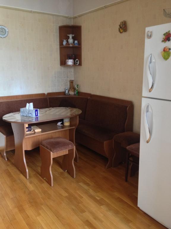 Room In Apartment At Tigrana Metsa エレバン エクステリア 写真
