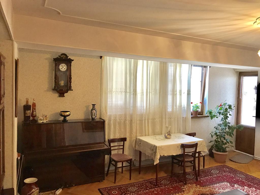 Room In Apartment At Tigrana Metsa エレバン エクステリア 写真
