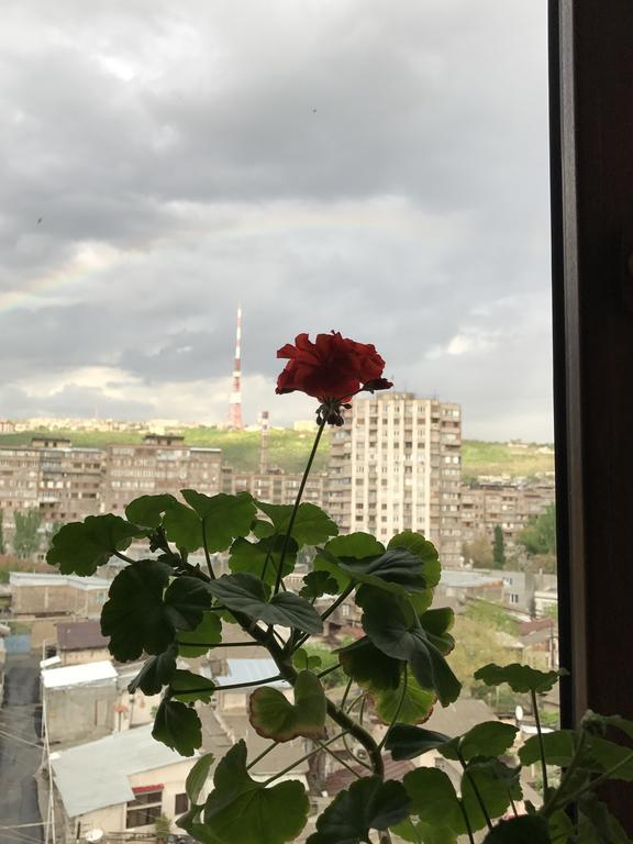Room In Apartment At Tigrana Metsa エレバン エクステリア 写真