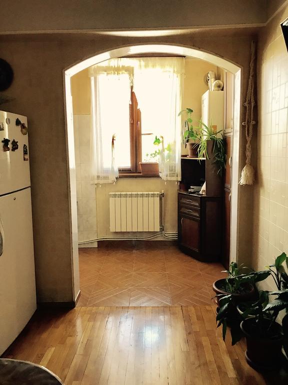 Room In Apartment At Tigrana Metsa エレバン エクステリア 写真